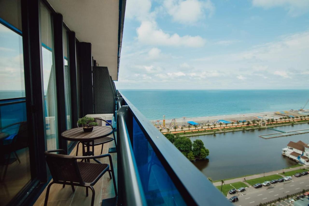 Nuage - 1St Line Sea View Apartments บาทูมิ ภายนอก รูปภาพ
